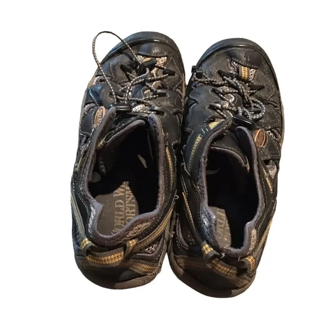 Worldwide sportsman size 8 mens sandals great condition
